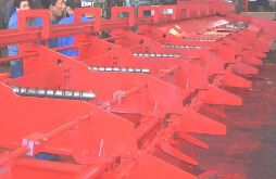 【數(shù)控調直機】誤差小、性能好